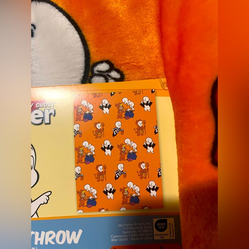 Casper Halloween throw - Picture 3 of 5